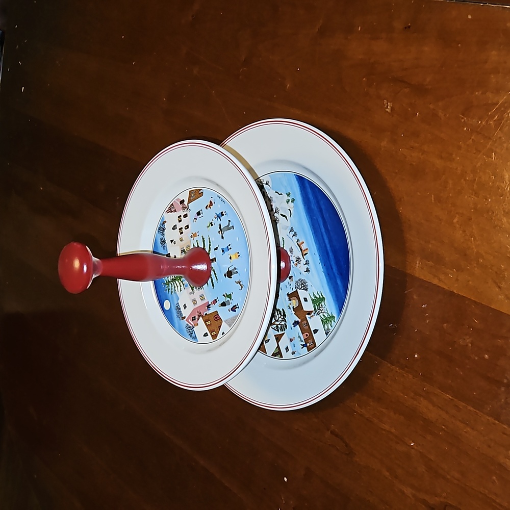 Villeroy & Boch Naif Christmas tiered serving dish
